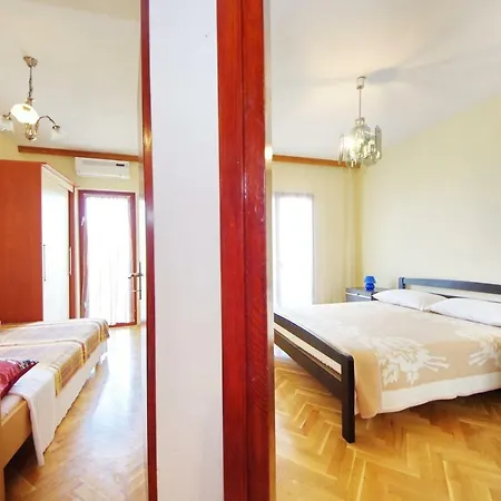 Apartments Beach Apartment Vrsi
