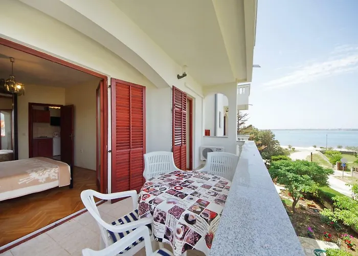 Apartamento Apartments Beach *